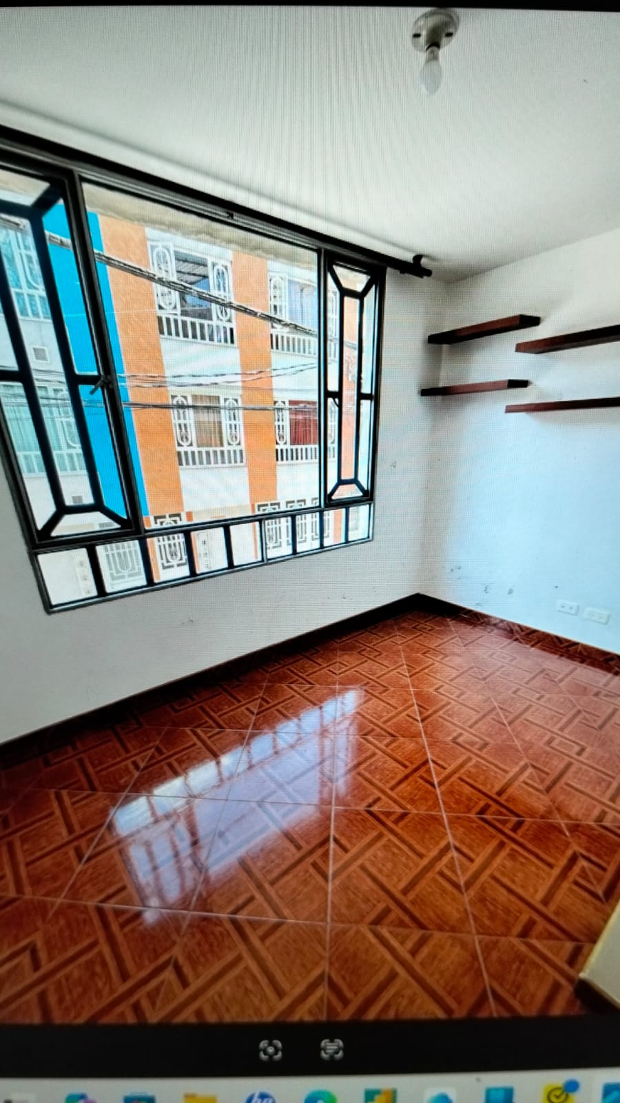 Thumbnail 5 de Casa Rentable con Local Comercial y 3 Apartamentos en Marandú