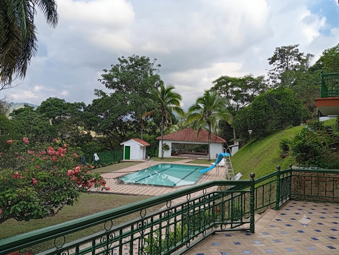 Thumbnail 6 de Finca en Sasaima – 47.700 m², 5 Viviendas, Piscina y Salón de Eventos