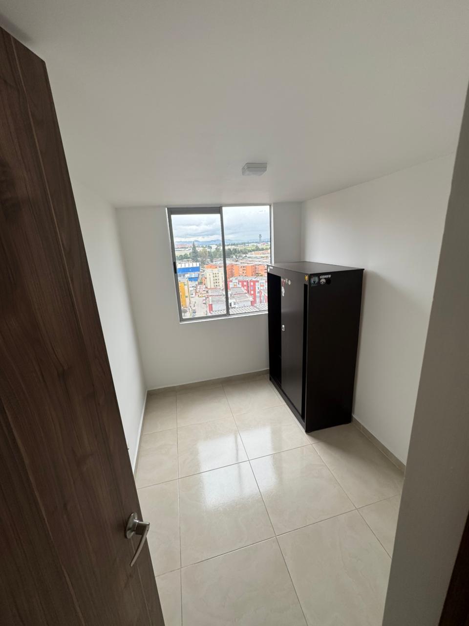 Thumbnail 2 de Apartamento en Villa Gladys Engativá – Piso 15 con Ascensor y Excelente Vista