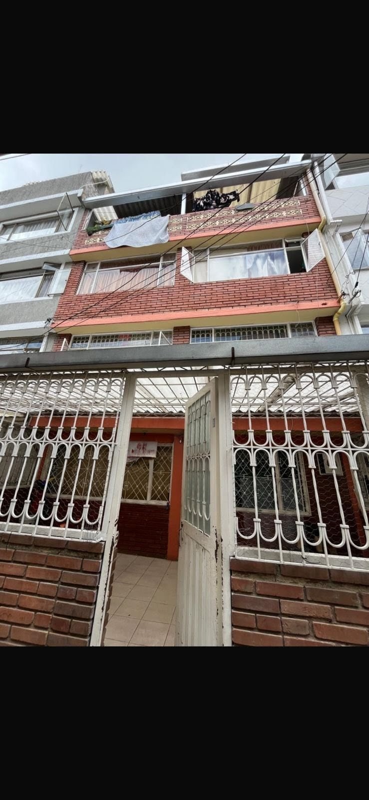 Foto de Casa Amplia de 4 Pisos en Quiriguá – Oportunidad de Inversión