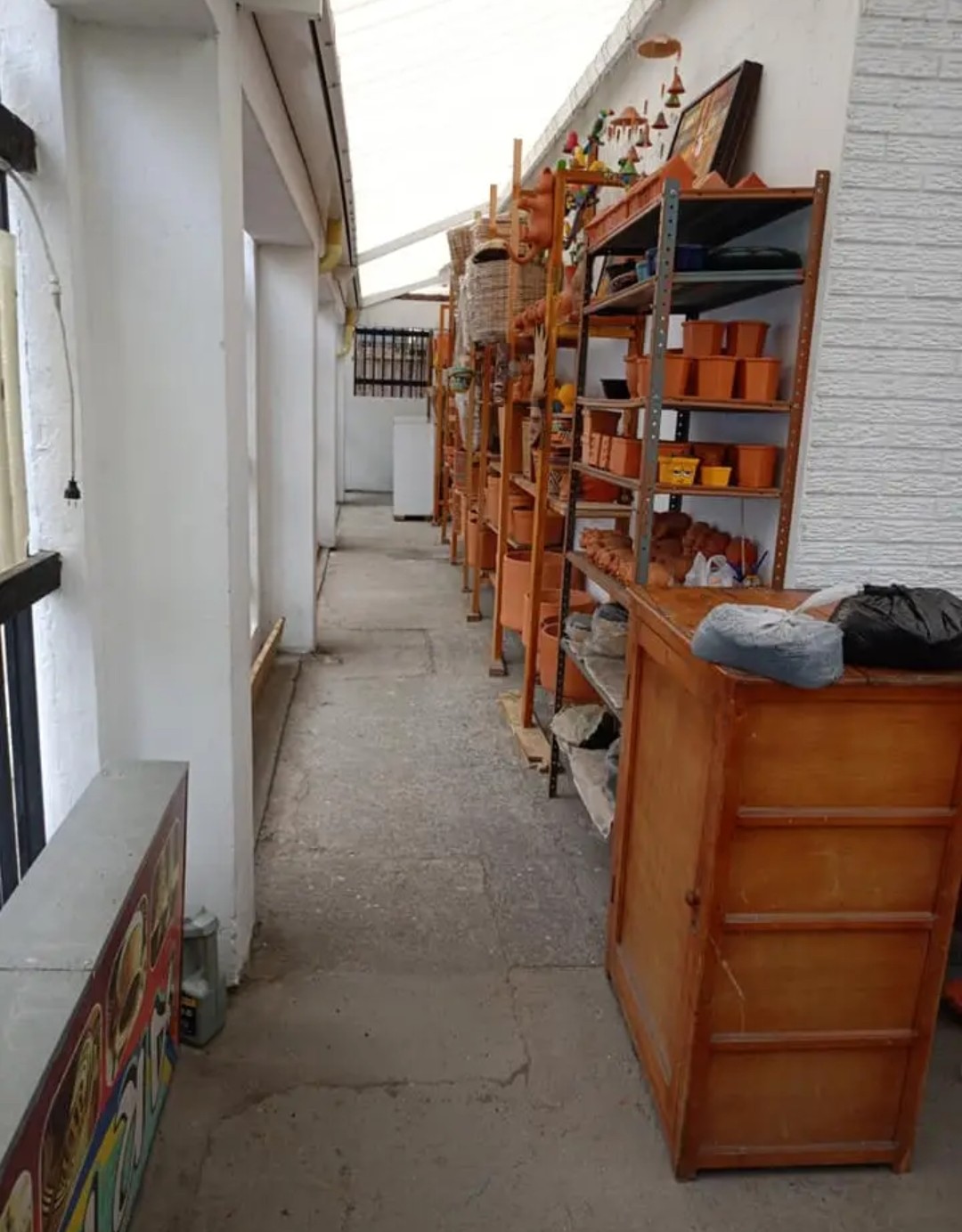 Thumbnail 6 de Casa Rentable en Barrio Bolivia – 2 Pisos, Garaje Doble y Amplios Espacios