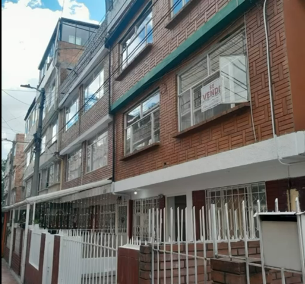 Foto de Casa de 4 Pisos con Gran Potencial Test