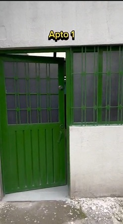 Foto de Casa Multifamiliar con 3 Apartamentos Independientes en Suba Rincón