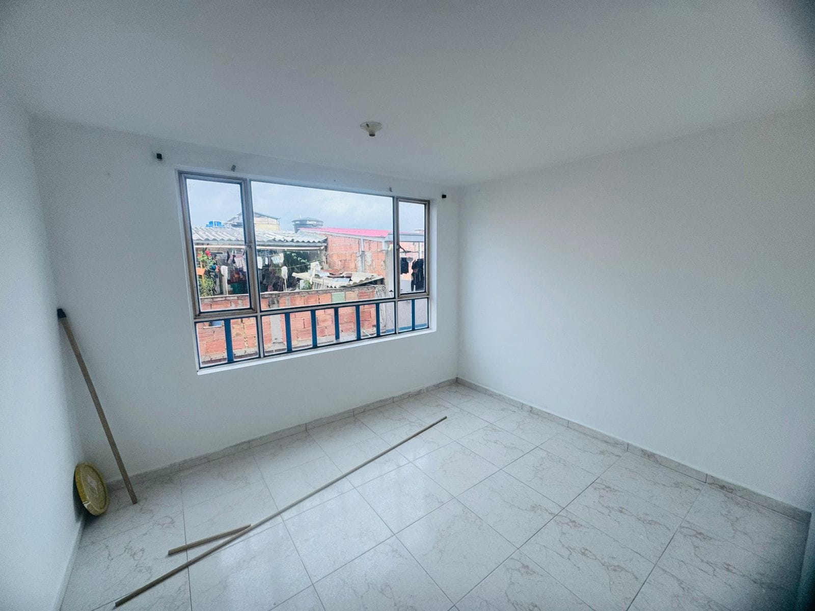 Thumbnail 4 de Casa Rentable de 5 Pisos en Bilbao – 4 Apartamentos y Apartaestudio