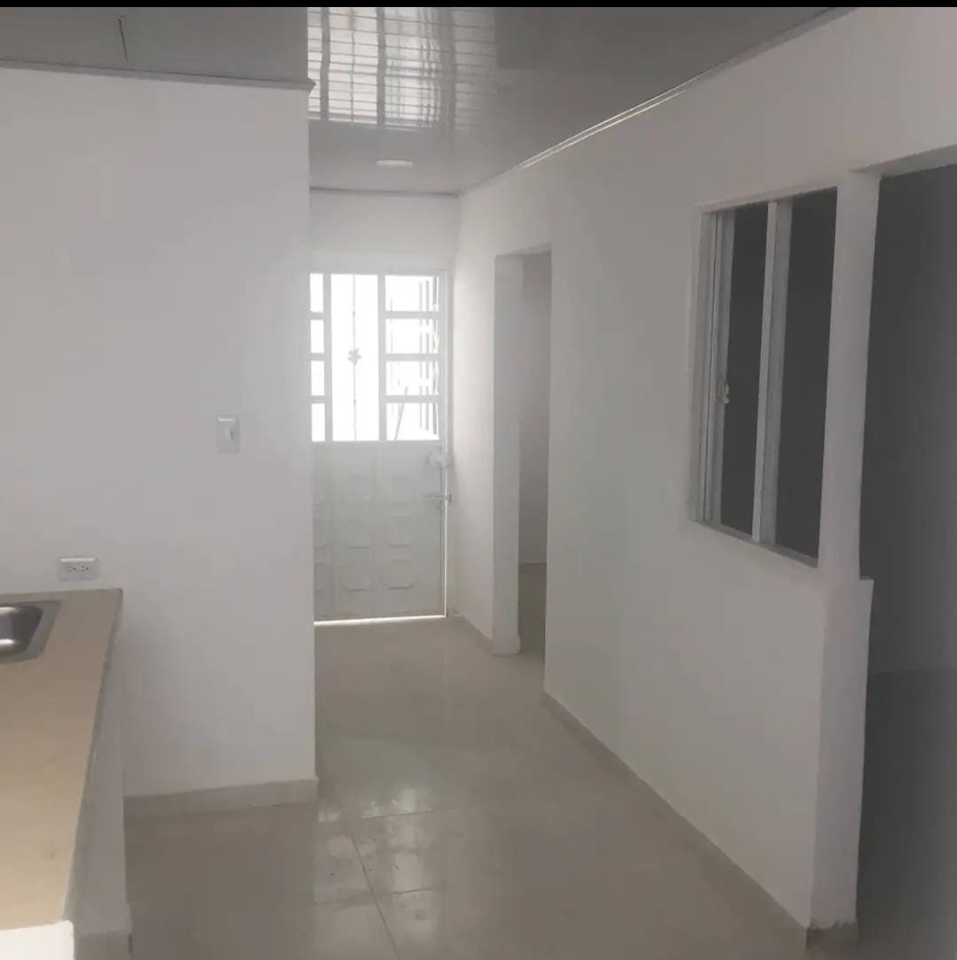 Thumbnail 4 de Casa Rentable en Santa Rita Suba – 3 Apartamentos, 2 Apartaestudios y Garaje